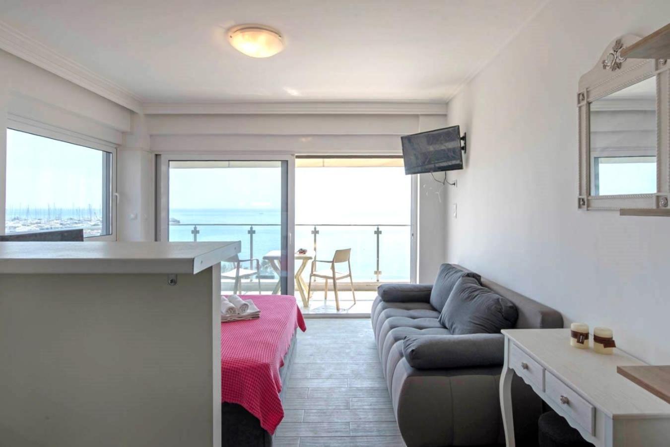 Breathtaking Seaview Studio In Athenian Riviera Екстер'єр фото